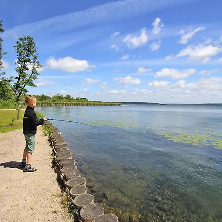 Hafenflair Am Plauer *